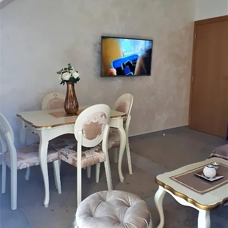 Lägenhet Soko Day 1 *