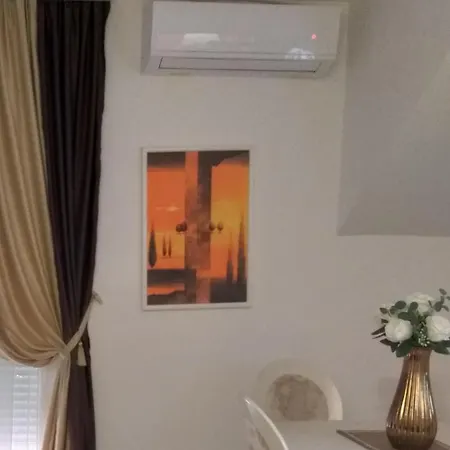 Lägenhet Soko Day 1 *